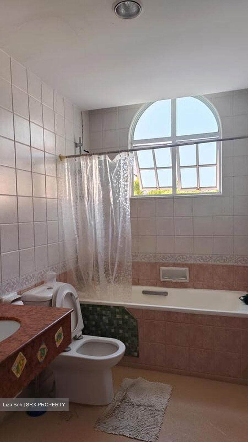 Eastwood Park (D16), Terrace #518617381